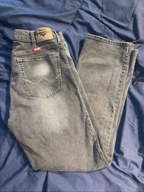 Wrangler Men's Light Gray Straight Jeans